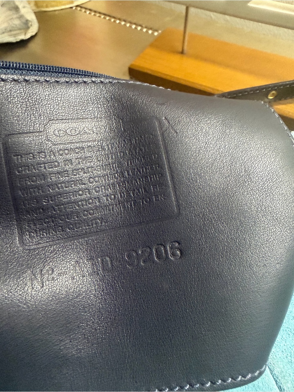 COACH BLUE SUEDE BAGET - Picture 9 of 10